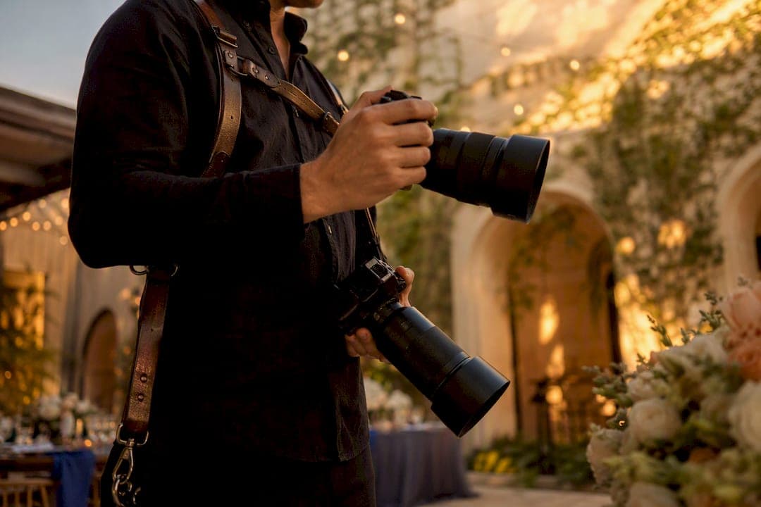 Should Your Wedding Photographer Shoot With Two Cameras?